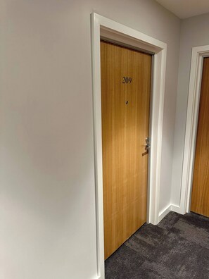 Apartment, 2 Bedrooms, Accessible | Interior