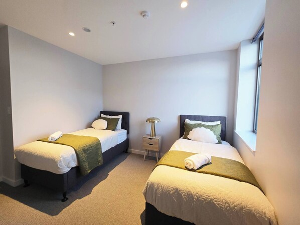 Apartment, 2 Bedrooms, Accessible