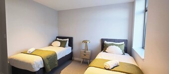 Modern 2BR Apartment in Lower Hutt's Heart