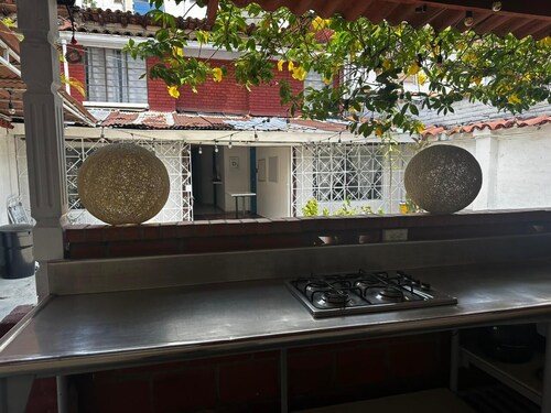 Serene 6-bedroom house in Cali for a peaceful getaway