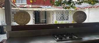 Serene 6-bedroom house in Cali for a peaceful getaway