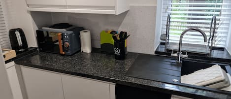 電子レンジ、オーブン