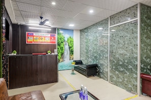 Reception - HOTEL AERO HOMESTAY (New Delhi)