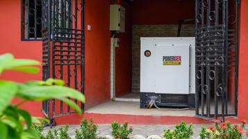 Apartment, 1 Bedroom, Balcony, Garden View | Bahagian luar