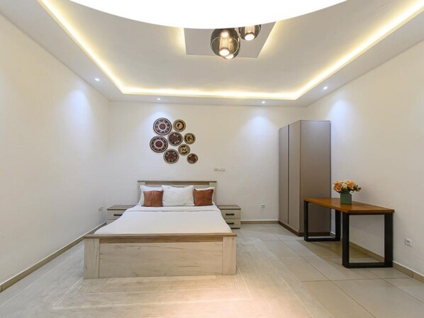 Apartamento, 1 habitación, balcón, vistas al jardín