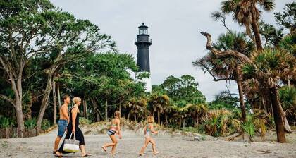 Pinky's Palace - Cozy Bungalow minutes from Parris Island