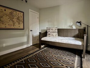 2 Schlafzimmer, Bügeleisen/Bügelbrett, Internetzugang, Bettwäsche