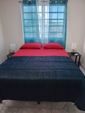 5 Schlafzimmer, Bügeleisen/Bügelbrett, WLAN, Bettwäsche