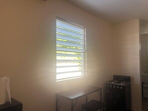 Interior - Near Beach! New Listing! Remodel Cozy! Lovely 5 bedroom home with AC in Arecibo (Arecibo)