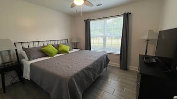 3 bedrooms, WiFi, bed sheets