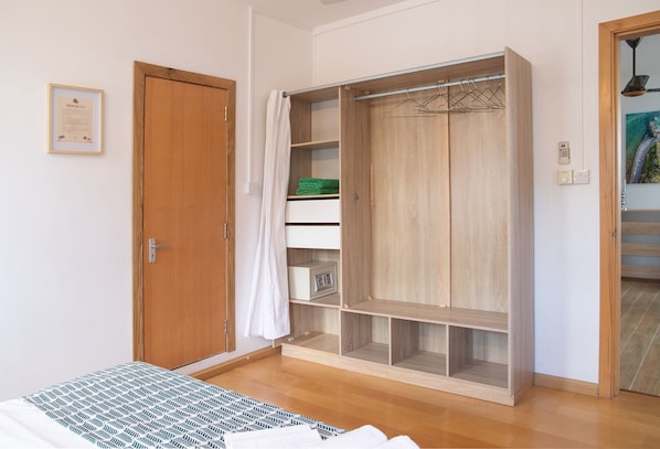 Deluxe Double Room, Sea View | Living area
