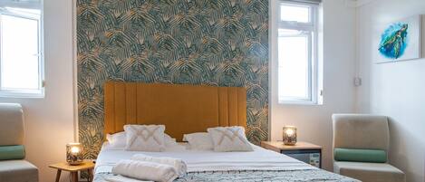 Superior Double Room, Sea View | Hypo-allergenic bedding, minibar, in-room safe, free WiFi