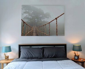 2 habitaciones, escritorio, tabla de planchar con plancha y wifi gratis 