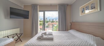 Apart Hotel Rivadavia 815