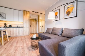 Smart TV - Partynice Apt - Parking & Balcony - by Rentujemy (Wrocław)