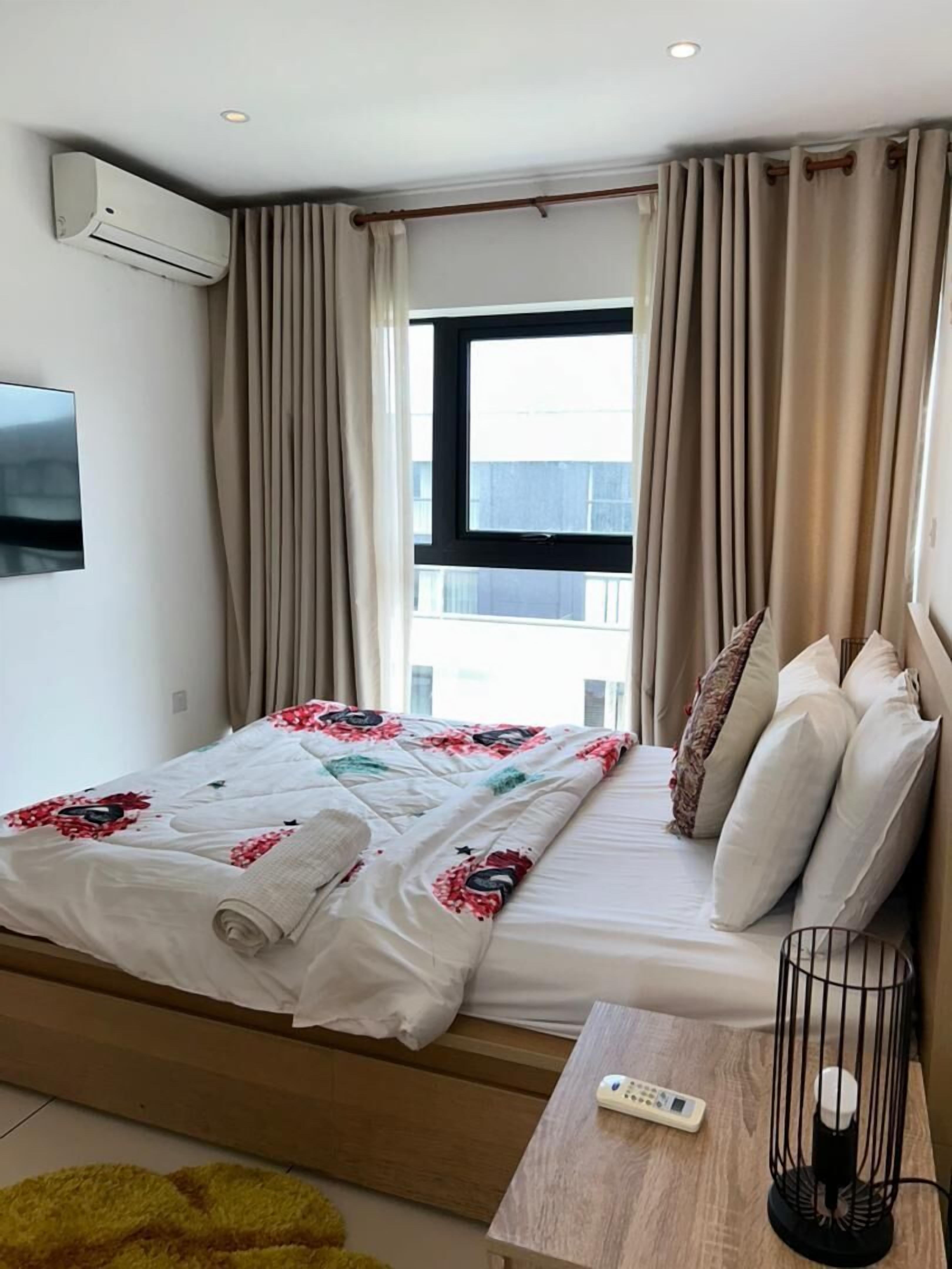 In-room safe, blackout curtains, soundproofing, iron/ironing board