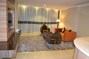 Premium bedding, down duvets, Tempur-Pedic beds, free WiFi