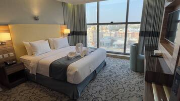 Premium bedding, down duvets, Tempur-Pedic beds, free WiFi