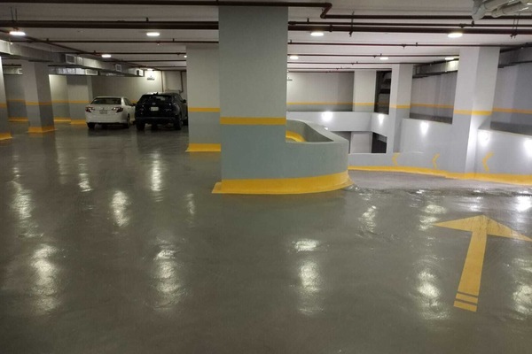 Ubetjent parkering (inkludert)