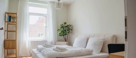 3 Schlafzimmer, Schreibtisch, BĂŒgeleisen/BĂŒgelbrett, WLAN