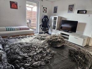 2 chambres, fer et planche à repasser, Wi-Fi, draps fournis