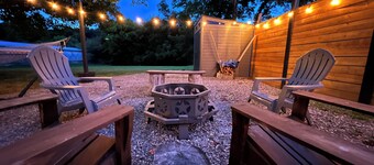 Main Street Getaway- Peaceful Yard with Hammock and Firepit