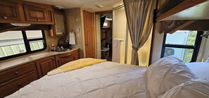 2 habitaciones, wifi gratis y ropa de cama