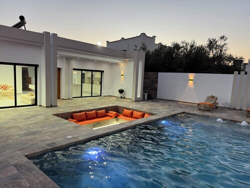 Villa Faneez - Tourist area