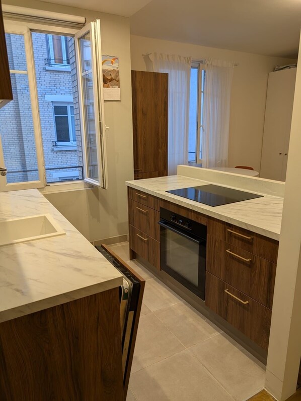 Microwave, oven, stovetop, dishwasher