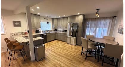 4-bedroom house in marvelous Redway with AC