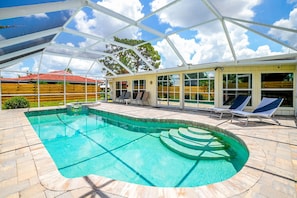 Outdoor pool, a heated pool - Cozy beach house with large heated pool near #1 award-winning Siesta Key Beach (Sarasota)