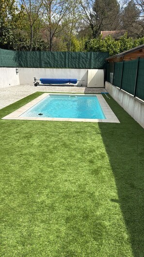 Outdoor pool - House with swimming pool in Provence near la sainte victoire (Fuveau)