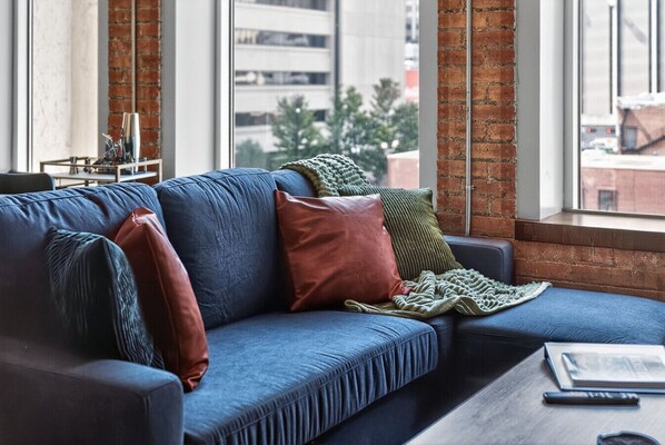 TV, books, stereo