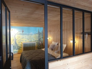 2 soverom, strykejern/-brett, wi-fi og sengetøy