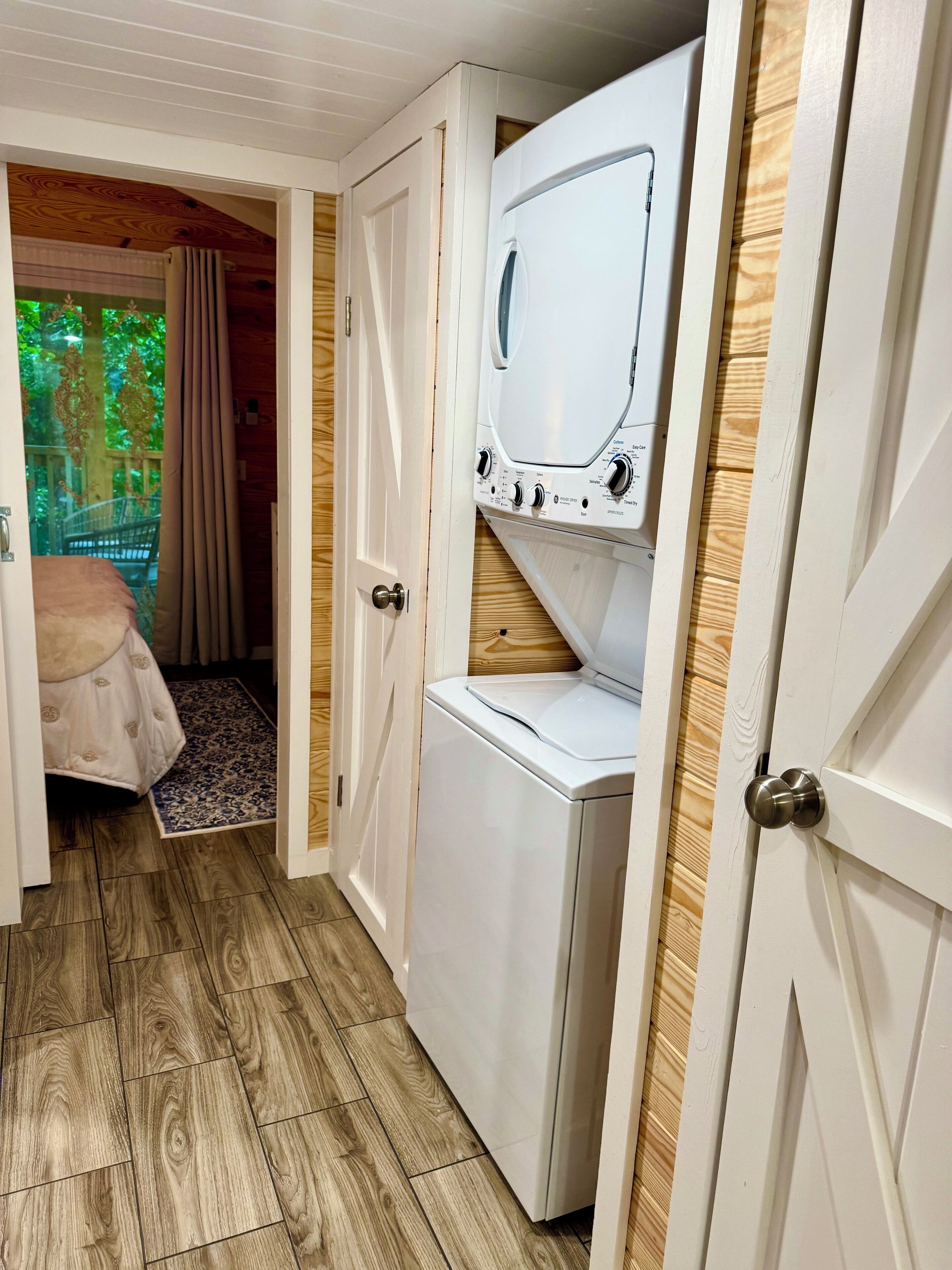 2 chambres, fer et planche à repasser, Wi-Fi gratuit, draps fournis