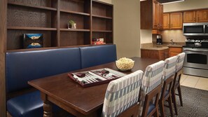 تناول الطعام