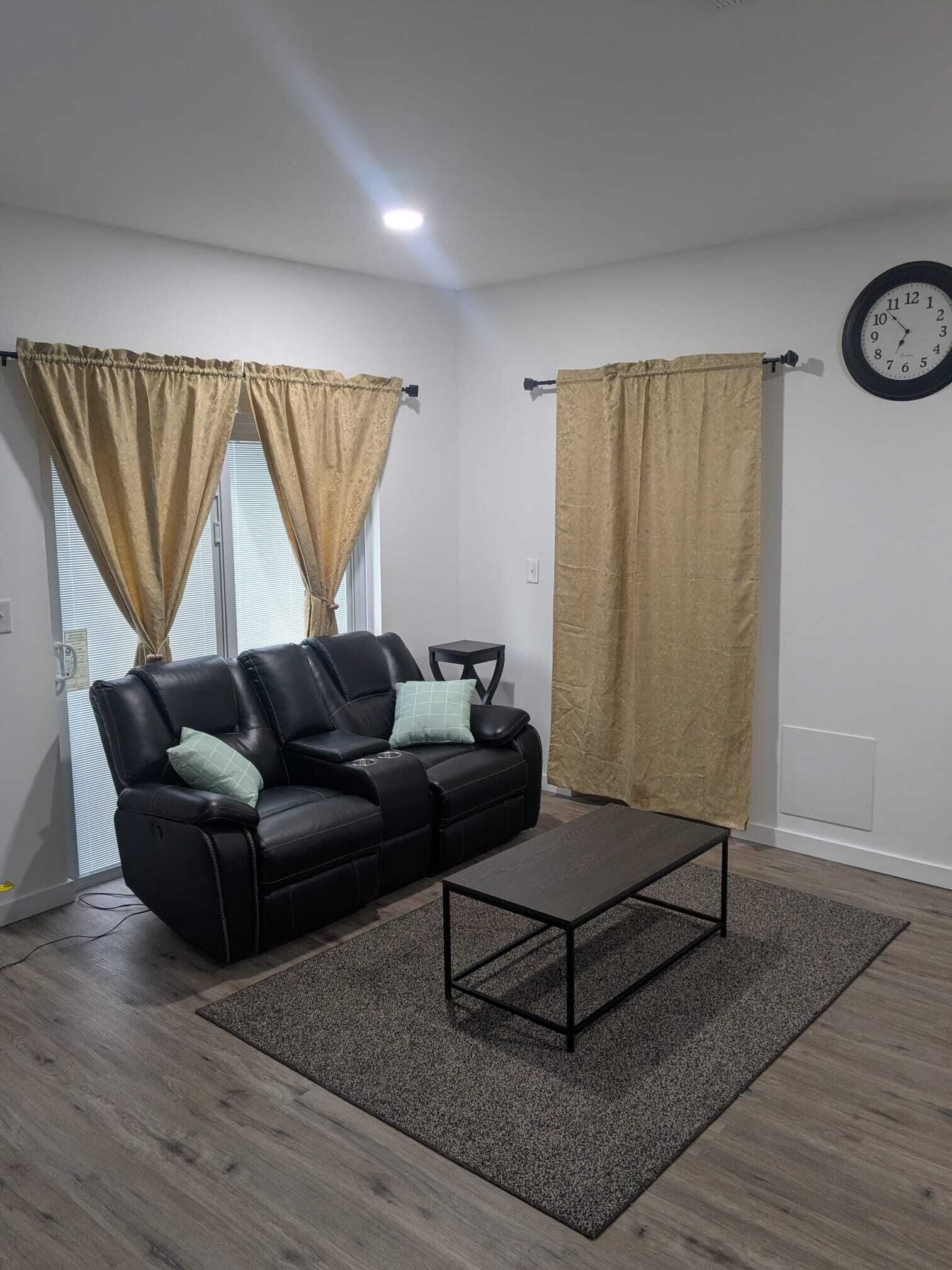 Smart TV, fireplace, DVD player, books