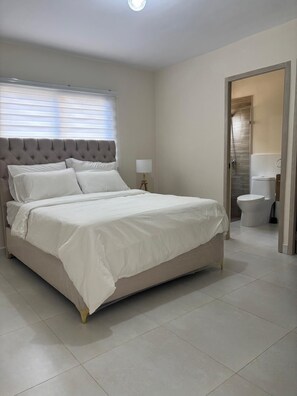 1 chambre, fer et planche à repasser, Wi-Fi gratuit, draps fournis