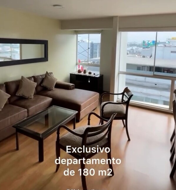 Fernseher, Computerbildschirme