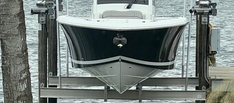 Charming house boat in peaceful Elbow Cay with AC