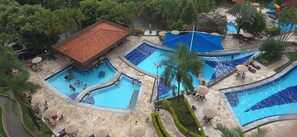 屋外プール、温水プール