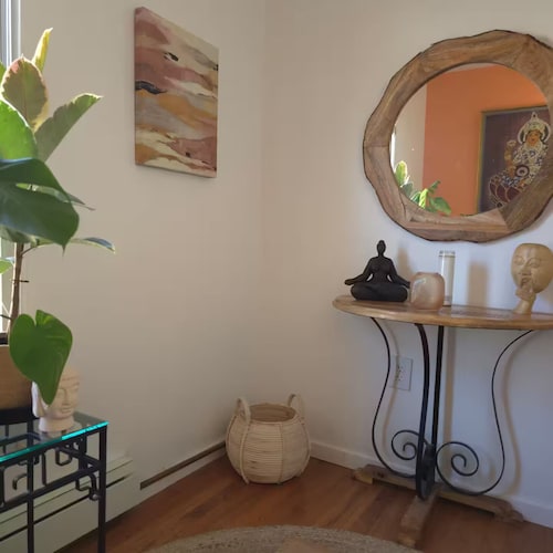 The "OASIS" Guesthouse Escape