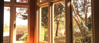 Idlehour - central, cosy classic mountain cottage