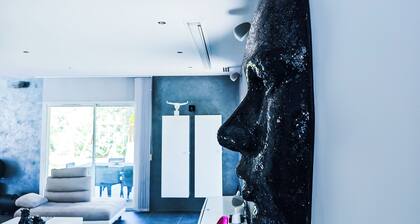 Villa au calme avec Piscine, Jacuzzi, Boulodrome, Ă 25 min d'Aix en Provence.
