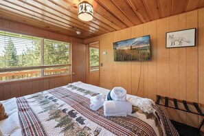 4 slaapkamers, een strijkplank/strijkijzer, wifi, beddengoed