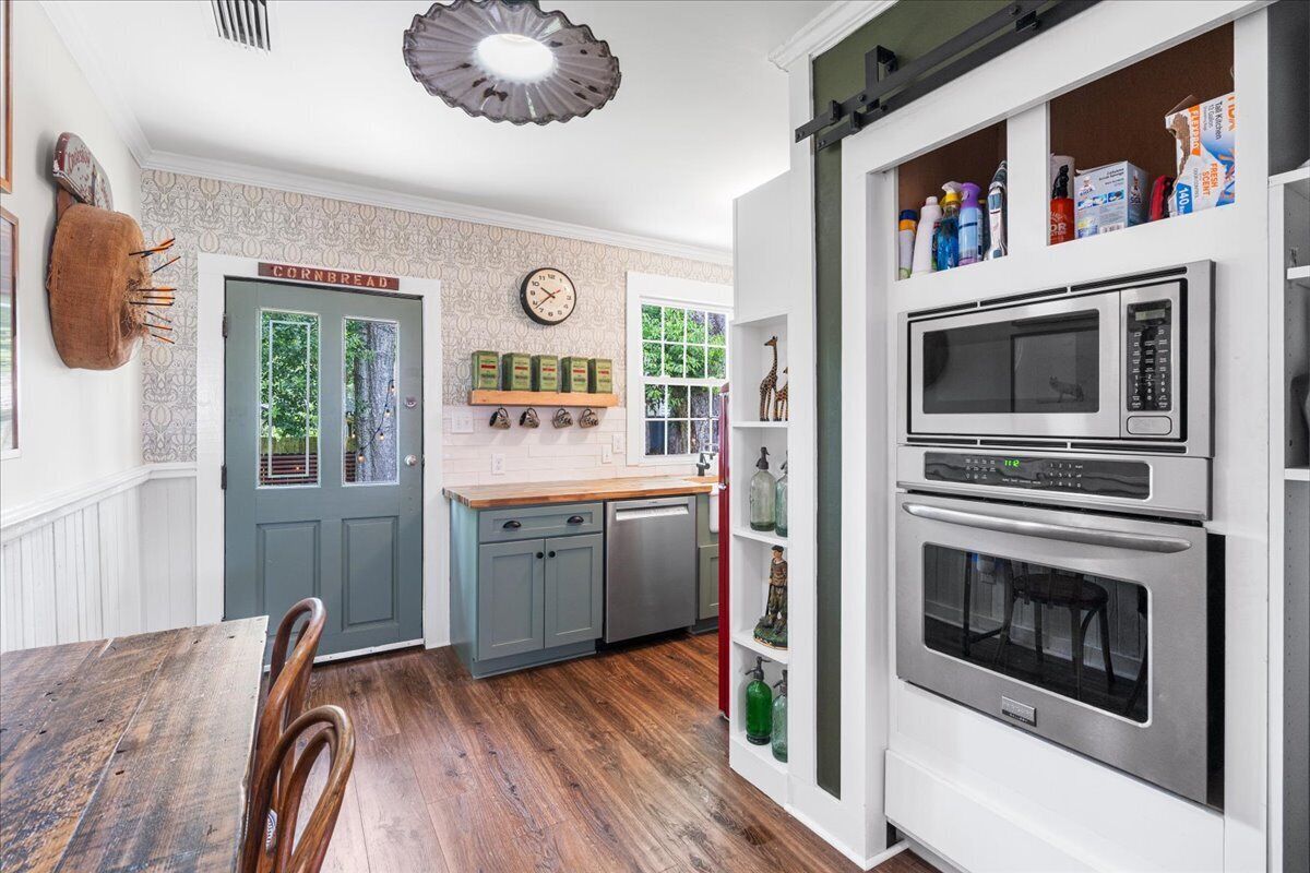 微波炉、烤箱、炉灶、洗碗机