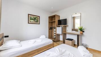 1 habitación, wifi y ropa de cama