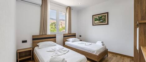 1 bedroom, WiFi, bed sheets