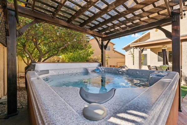 Bain à remous extérieur
