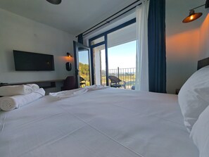 In-room safe, blackout curtains, soundproofing, free WiFi
